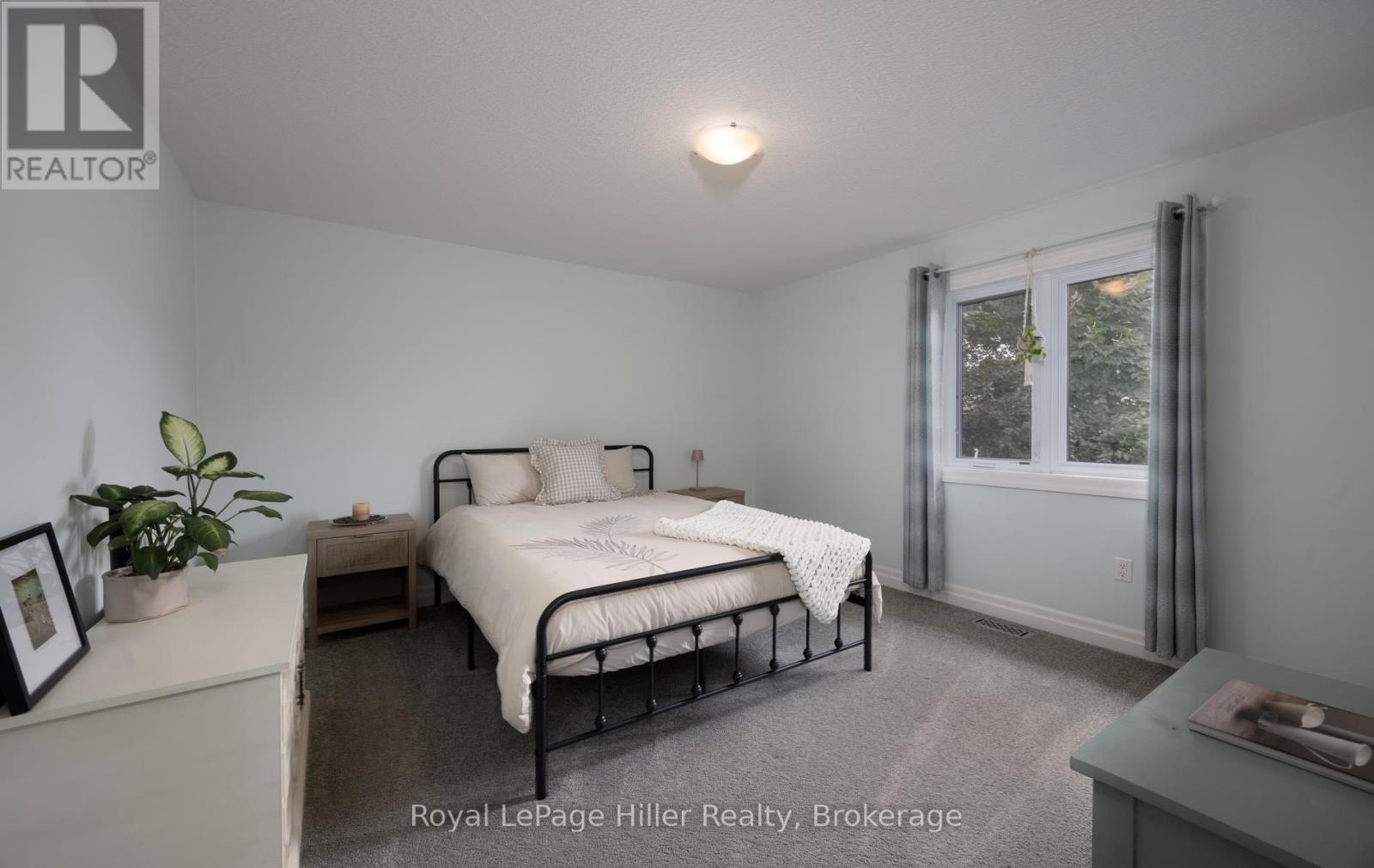 15 Sweetbriar Drive, Kitchener, ON