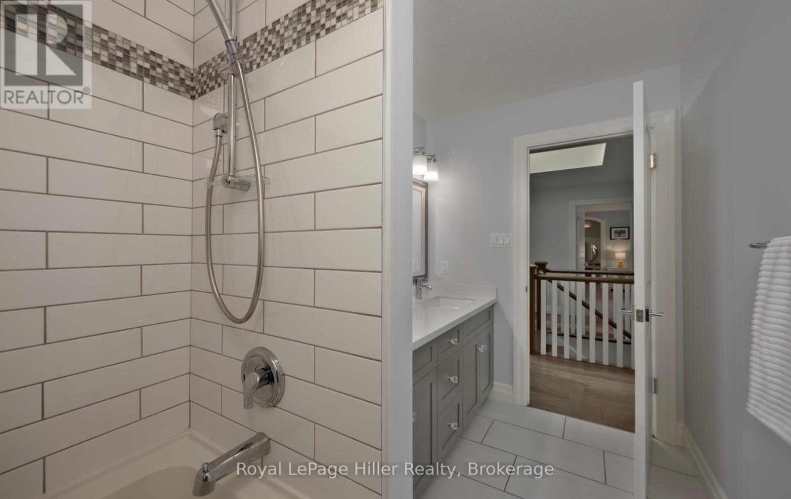 15 Sweetbriar Drive, Kitchener, ON