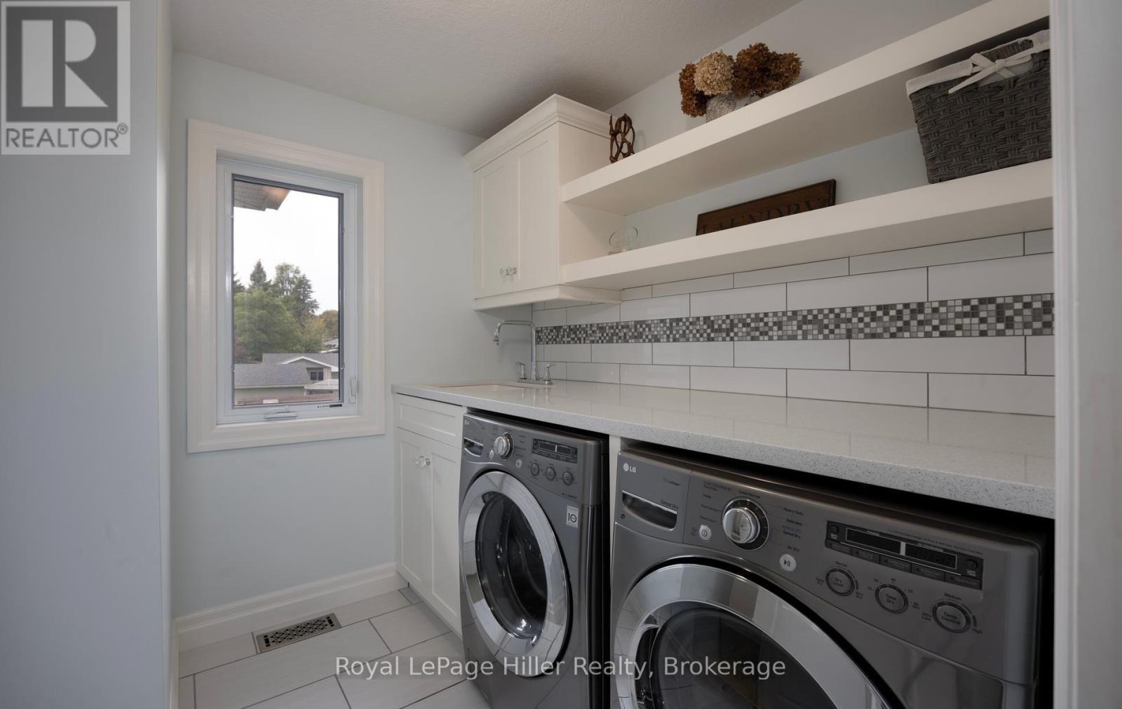 15 Sweetbriar Drive, Kitchener, ON