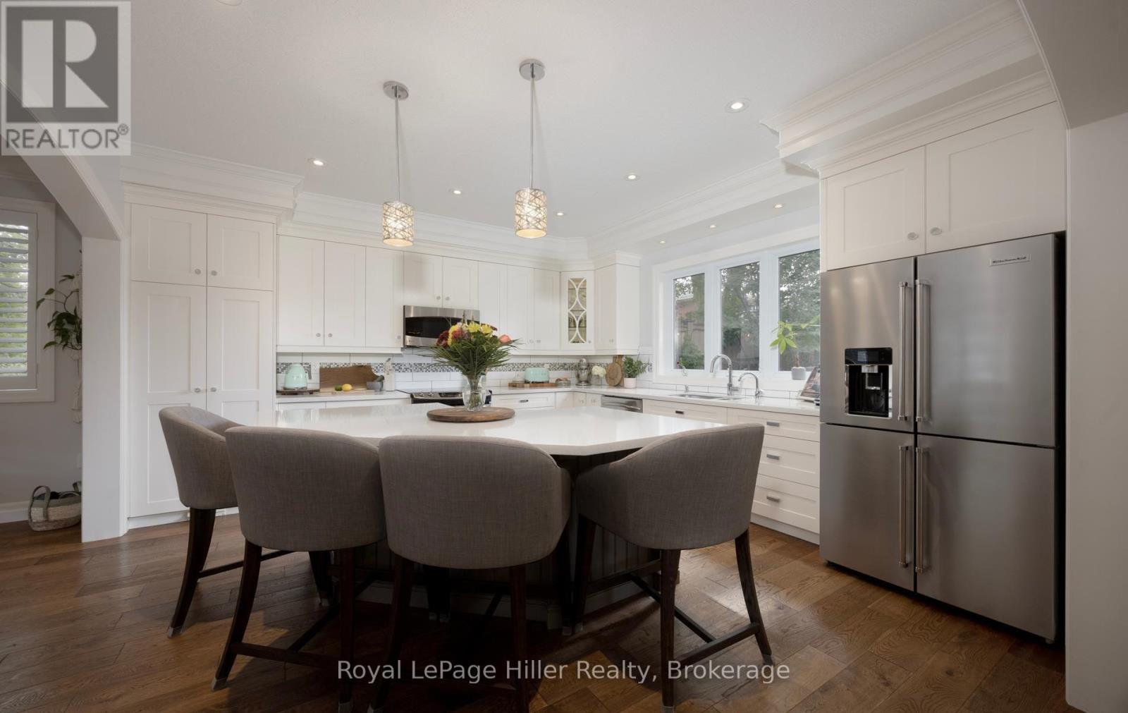 15 Sweetbriar Drive, Kitchener, ON