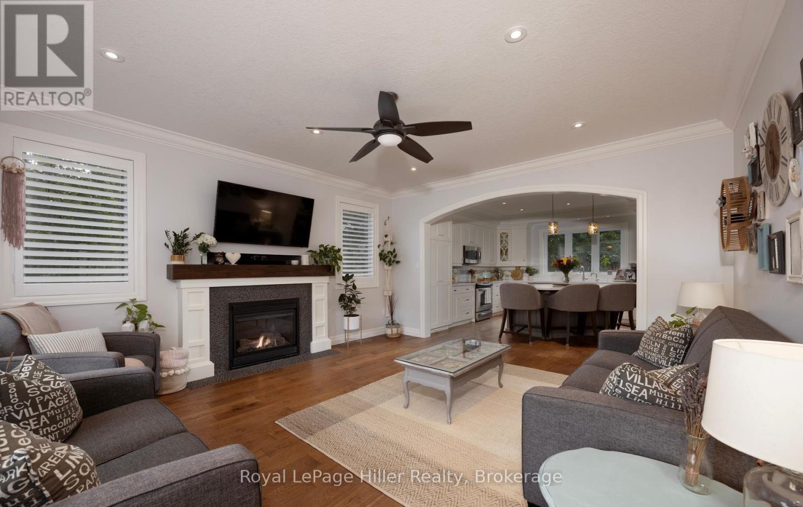 15 Sweetbriar Drive, Kitchener, ON