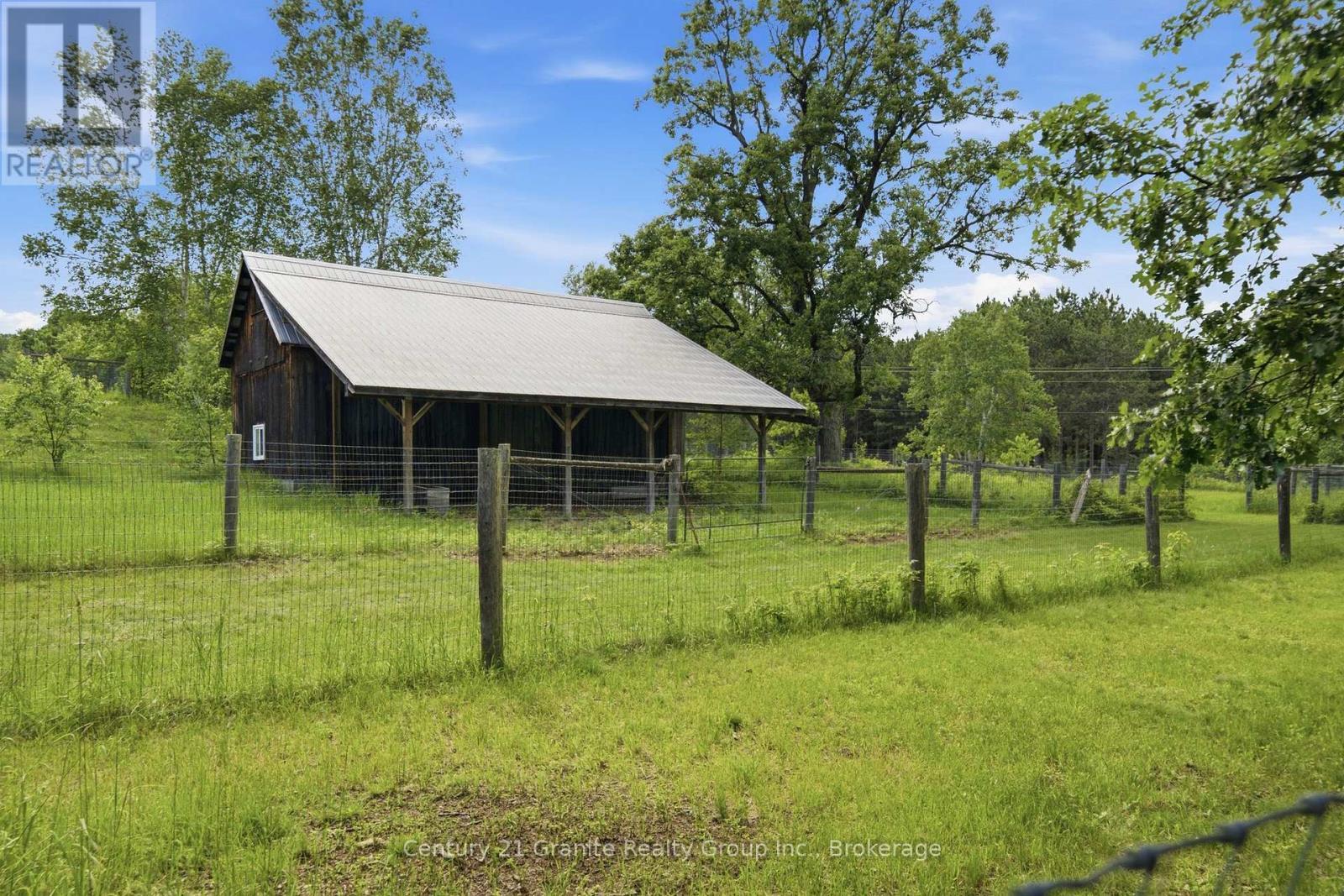 1515 North Shore Road, Algonquin Highlands (Stanhope), ON