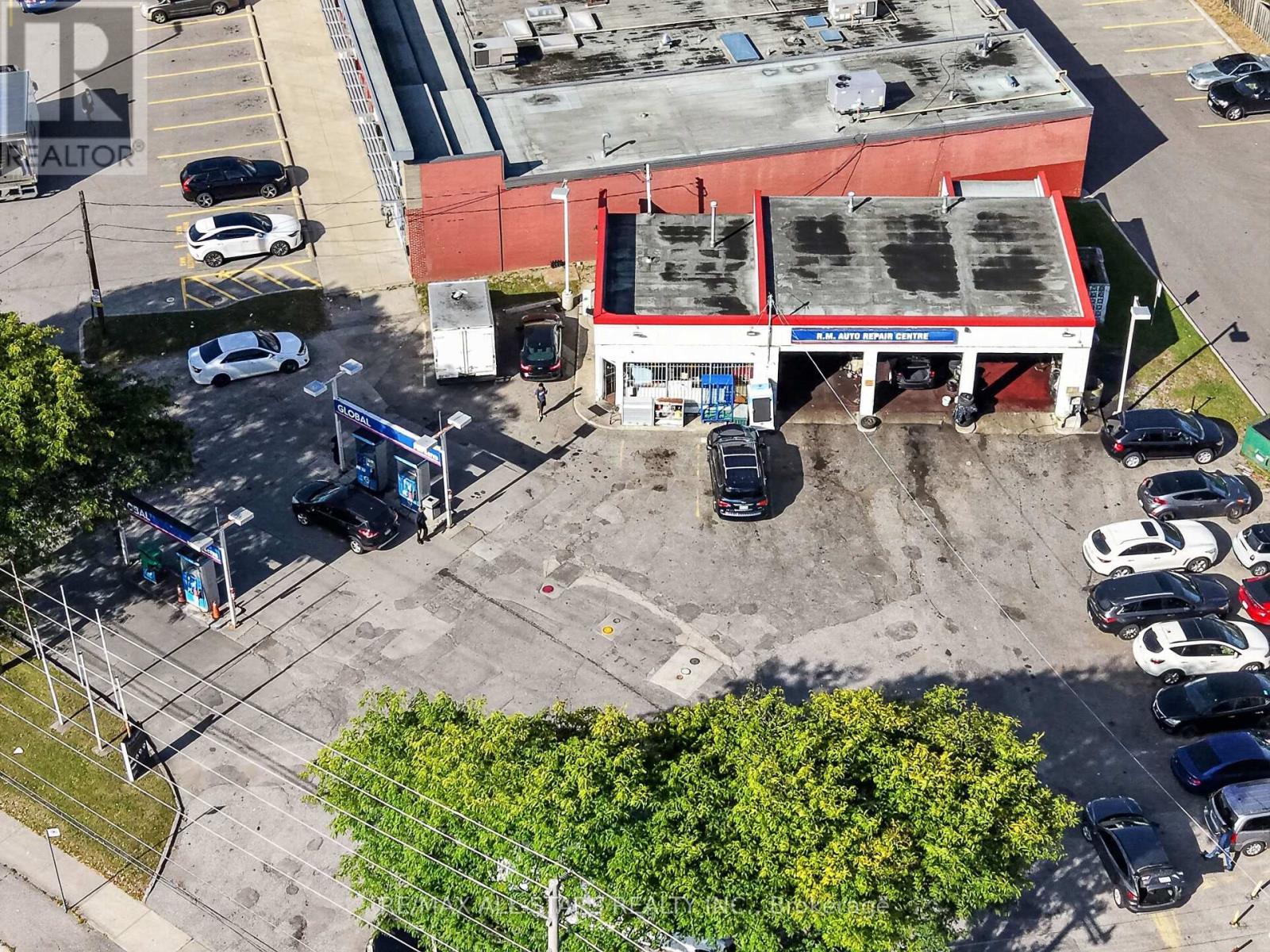 4418 Kingston Road, Toronto, ON