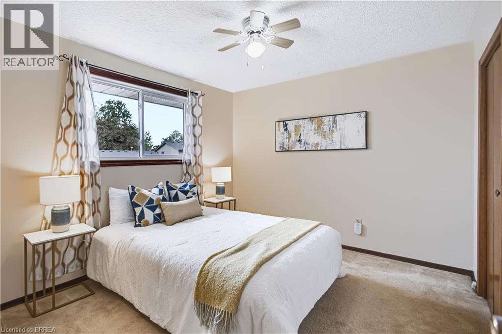 35 Coachwood Road, Brantford, ON