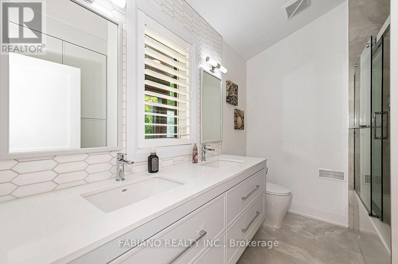 Guest Bath - 4767 14Th Line, New Tecumseth, ON
