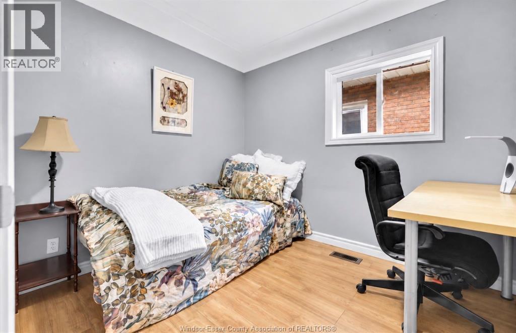 1794 Gladstone, Windsor, ON
