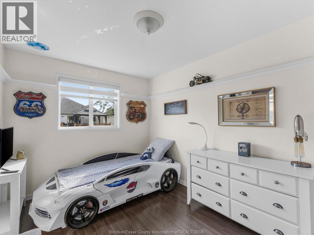 908 Michael Drive, Tecumseh, ON