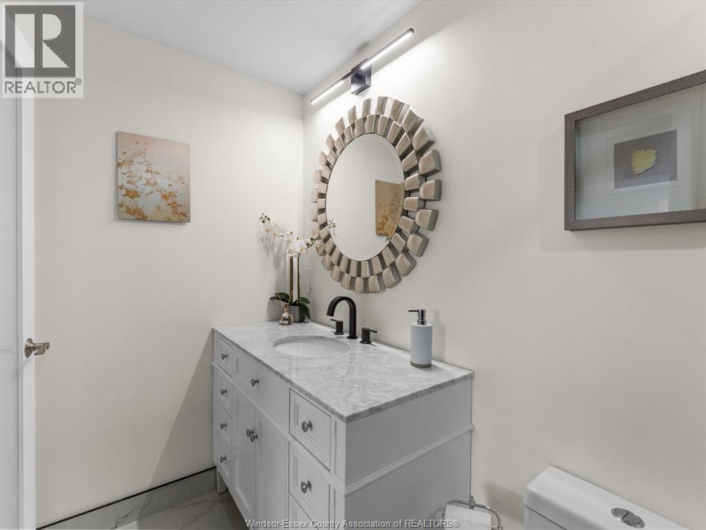 908 Michael Drive, Tecumseh, ON