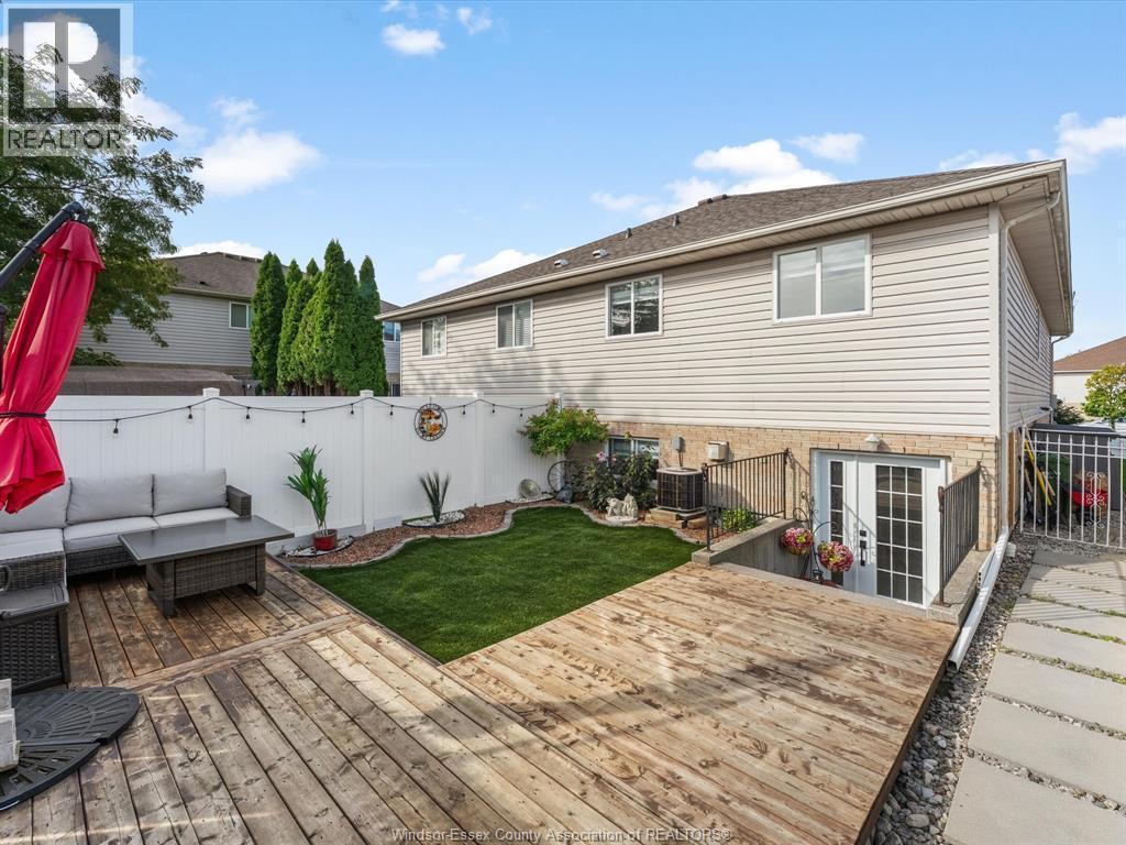 908 Michael Drive, Tecumseh, ON
