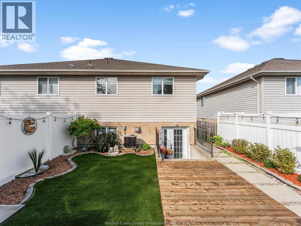 908 Michael Drive, Tecumseh, ON