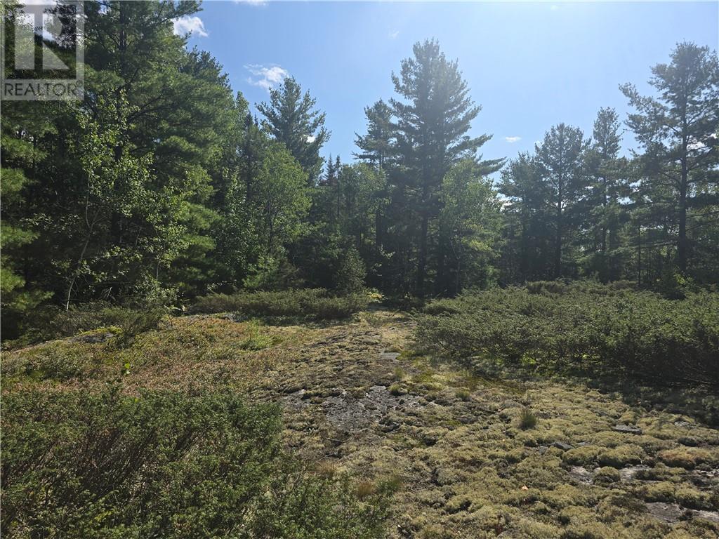 6042 Hwy 61, French River, ON