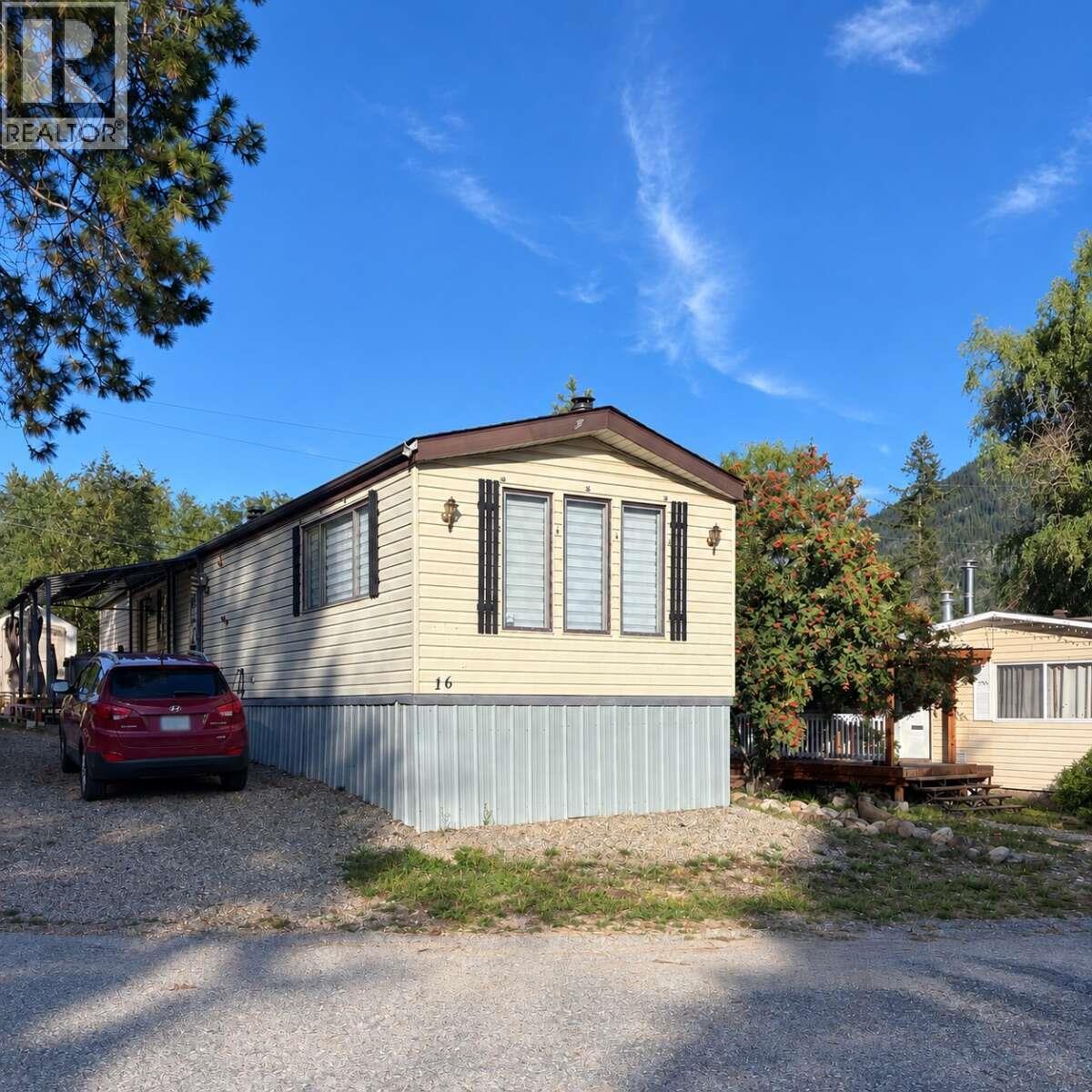 500 16Th Avenue Unit# 16, Genelle, BC