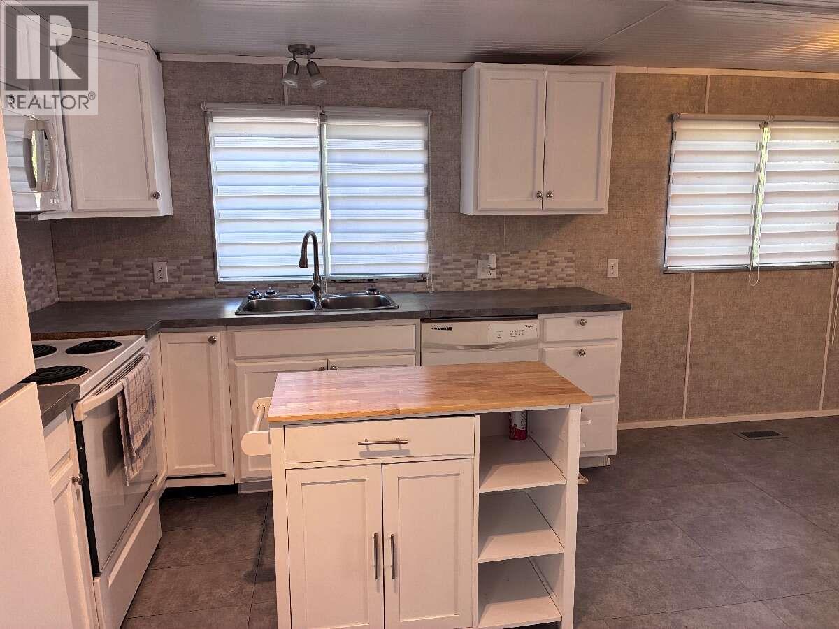 500 16Th Avenue Unit# 16, Genelle, BC