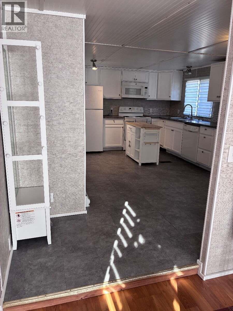 500 16Th Avenue Unit# 16, Genelle, BC