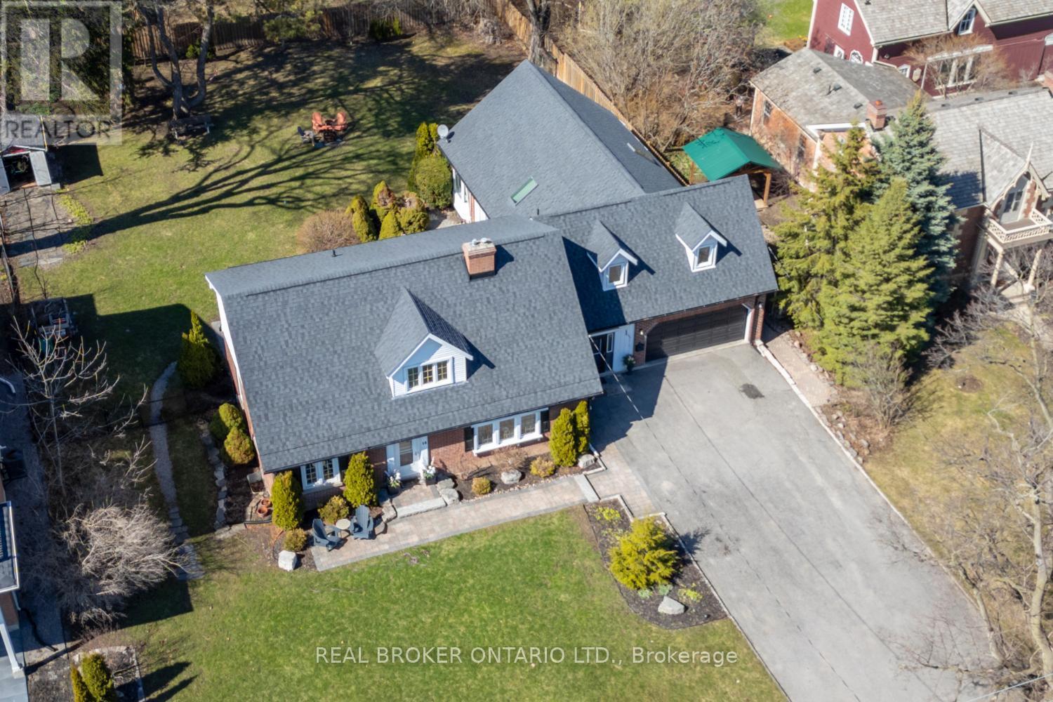 18 Concession Street W, Clarington (Bowmanville), ON