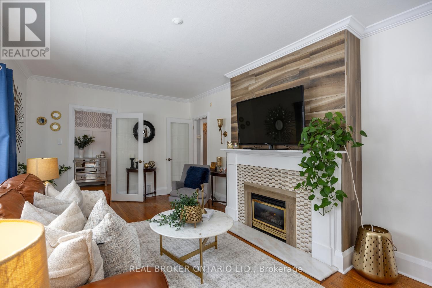 18 Concession Street W, Clarington (Bowmanville), ON