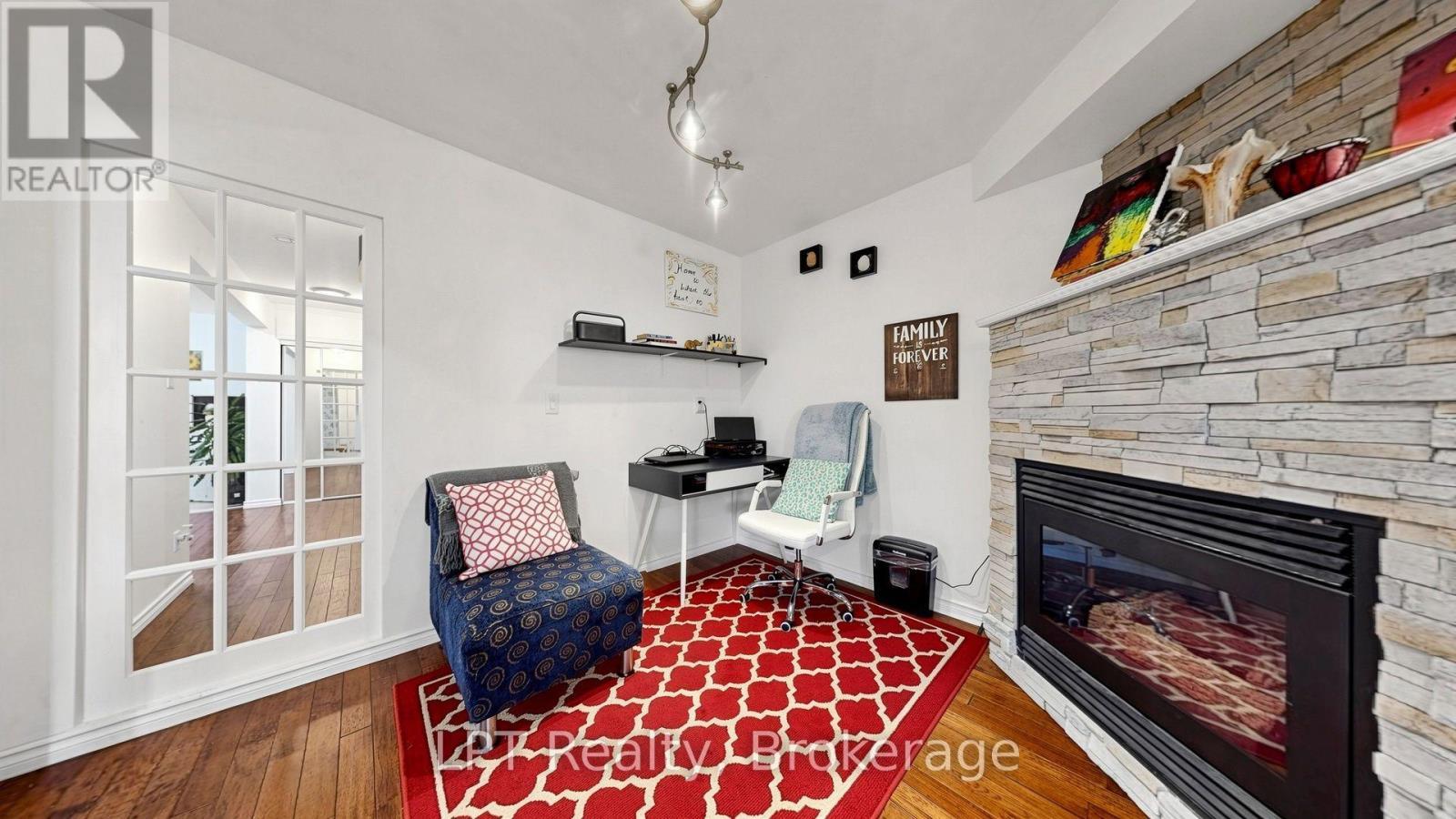 18 Tawn Crescent S, Ajax (Central), ON
