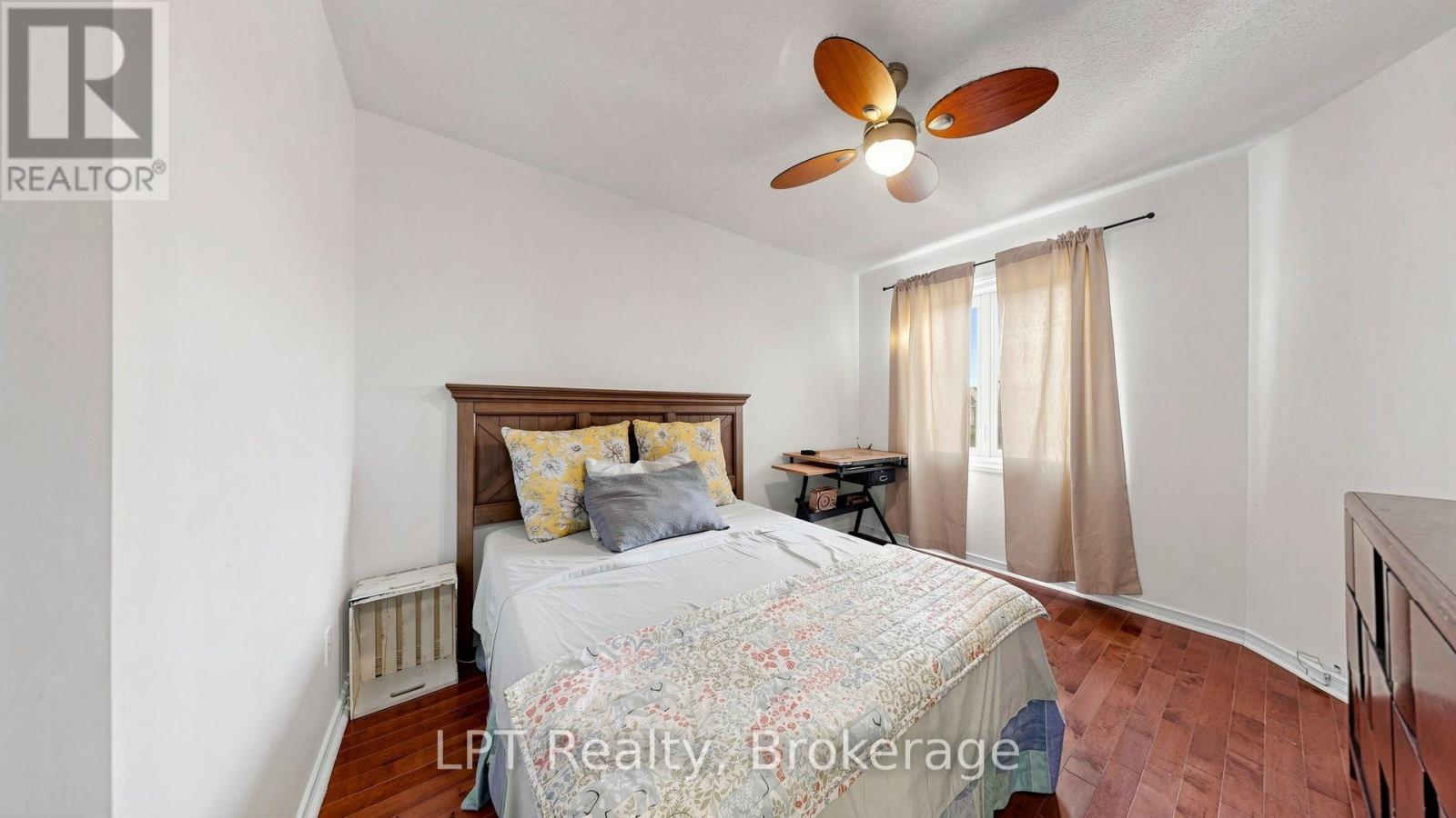 18 Tawn Crescent S, Ajax (Central), ON