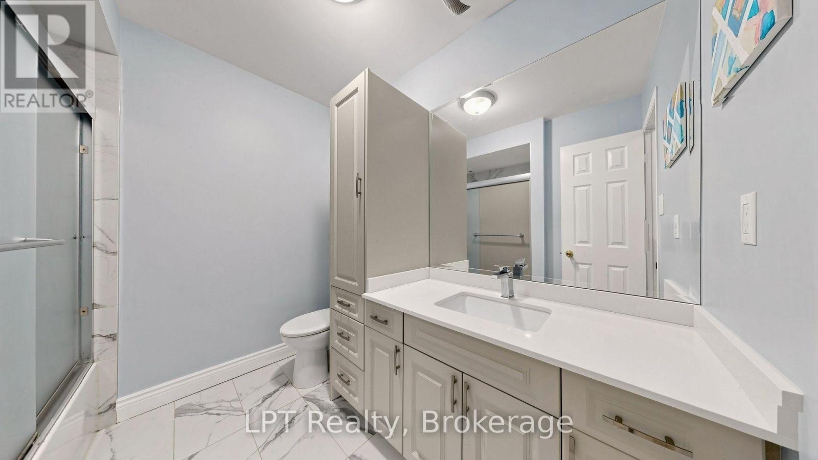 18 Tawn Crescent S, Ajax (Central), ON