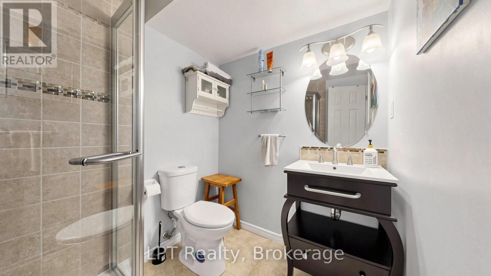18 Tawn Crescent S, Ajax (Central), ON