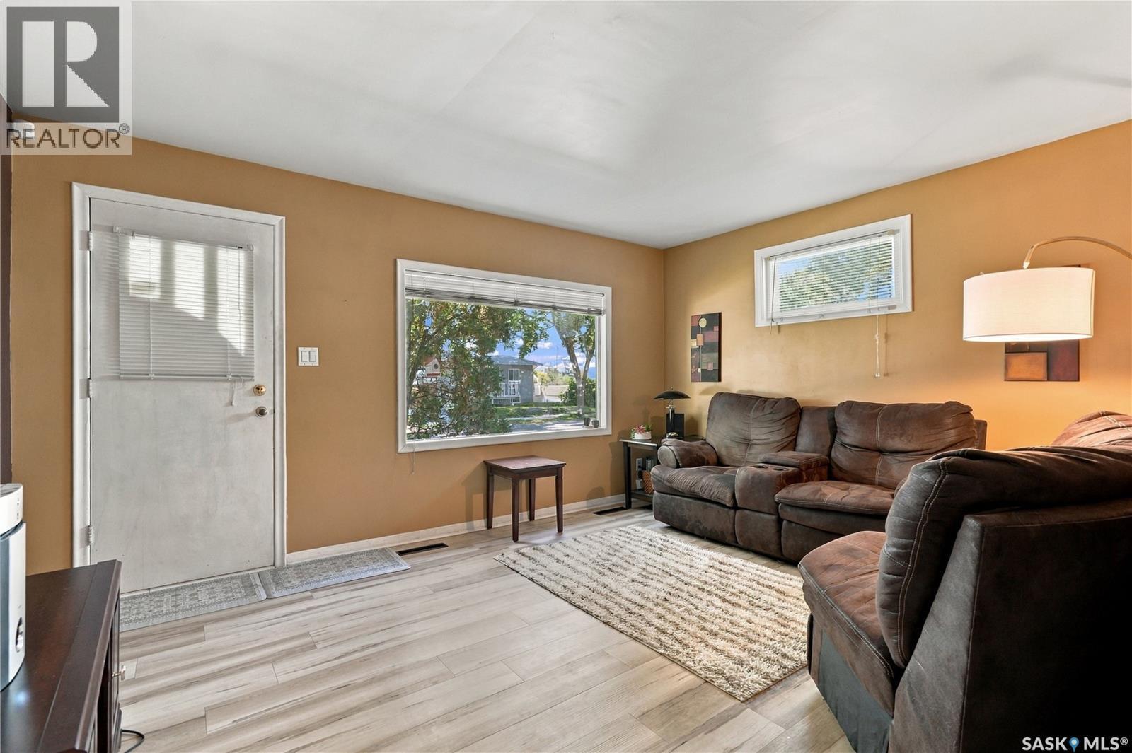 107 106Th Street W, Saskatoon, SK