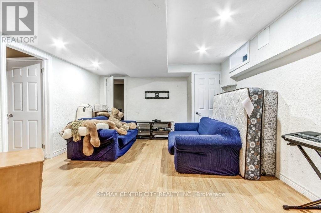 3910 Stacey Crescent, London South (South V), ON