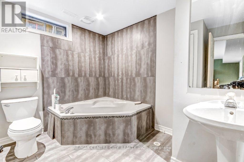 3910 Stacey Crescent, London South (South V), ON
