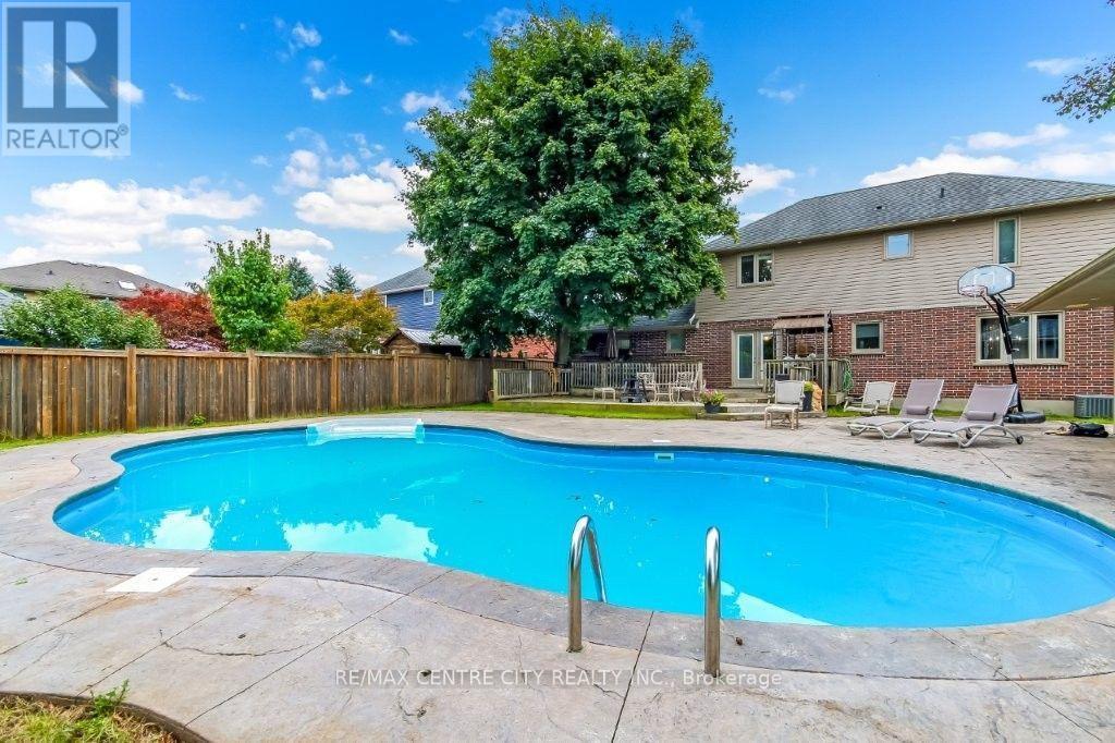 3910 Stacey Crescent, London South (South V), ON