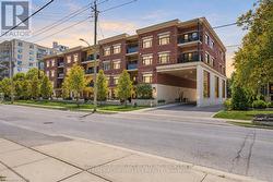 102 - 89 RIDOUT STREET London South (South F), ON N6C 3X2