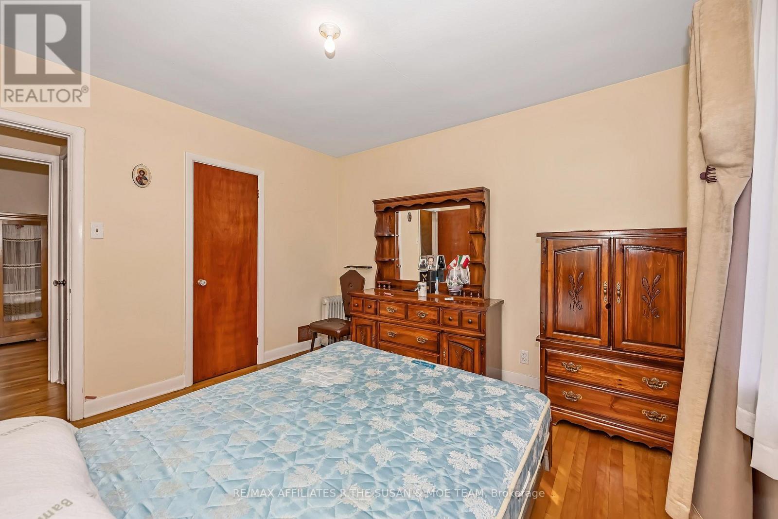 131 Oakridge Boulevard, Ottawa, ON