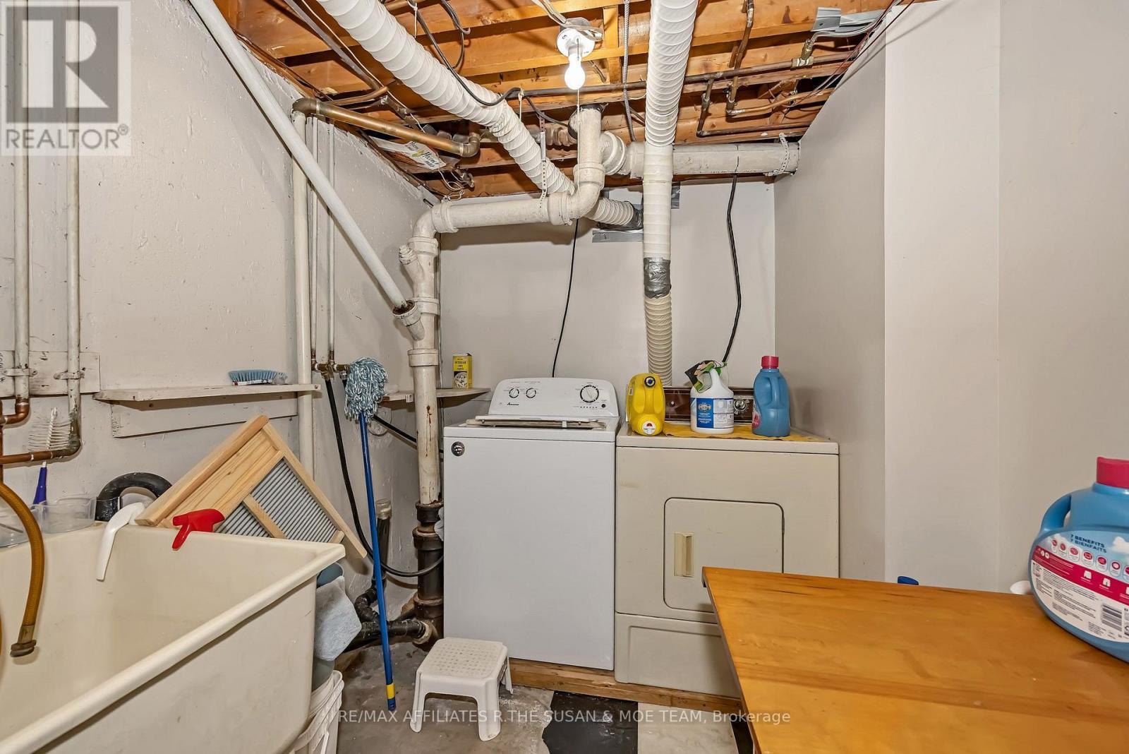 131 Oakridge Boulevard, Ottawa, ON