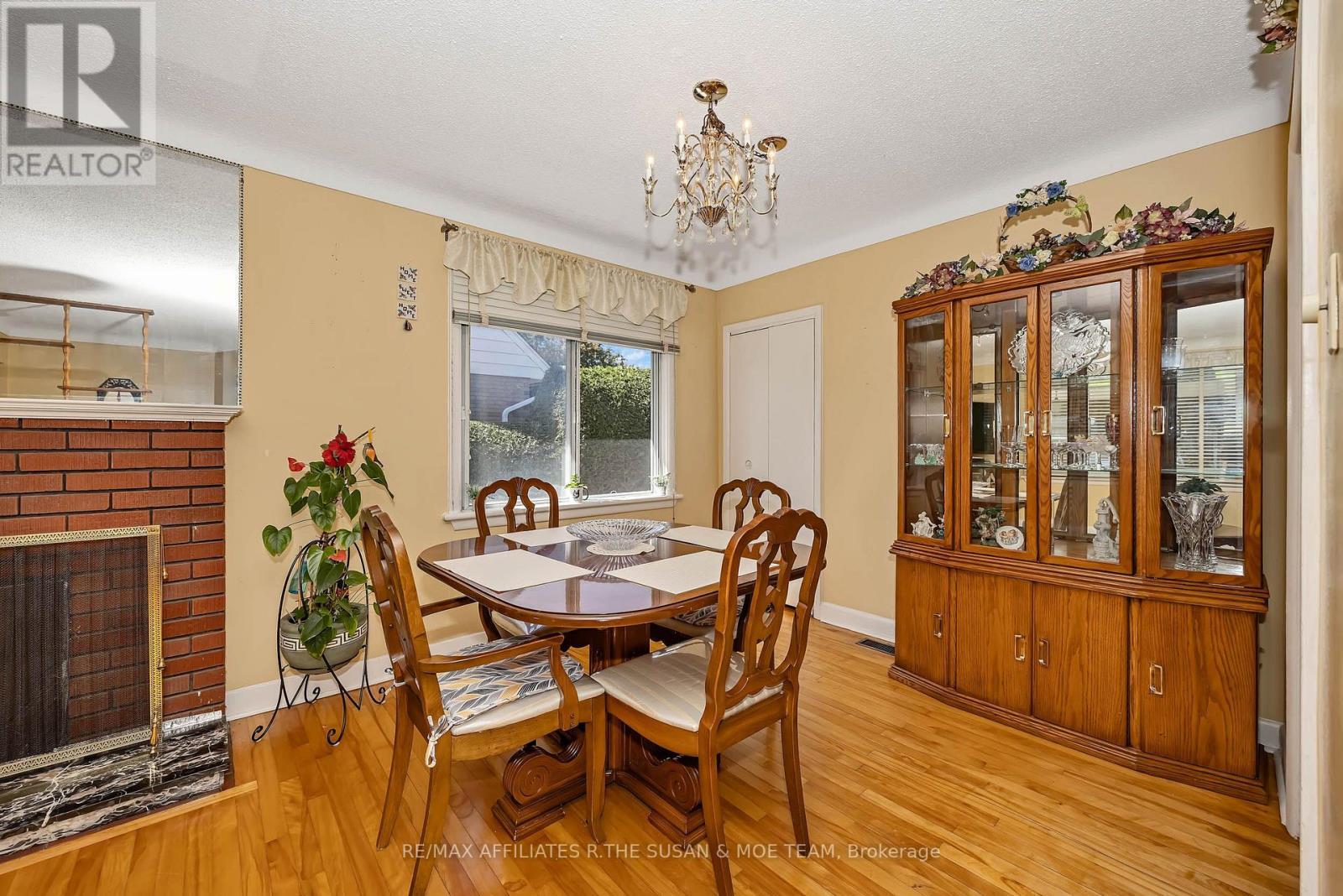 131 Oakridge Boulevard, Ottawa, ON
