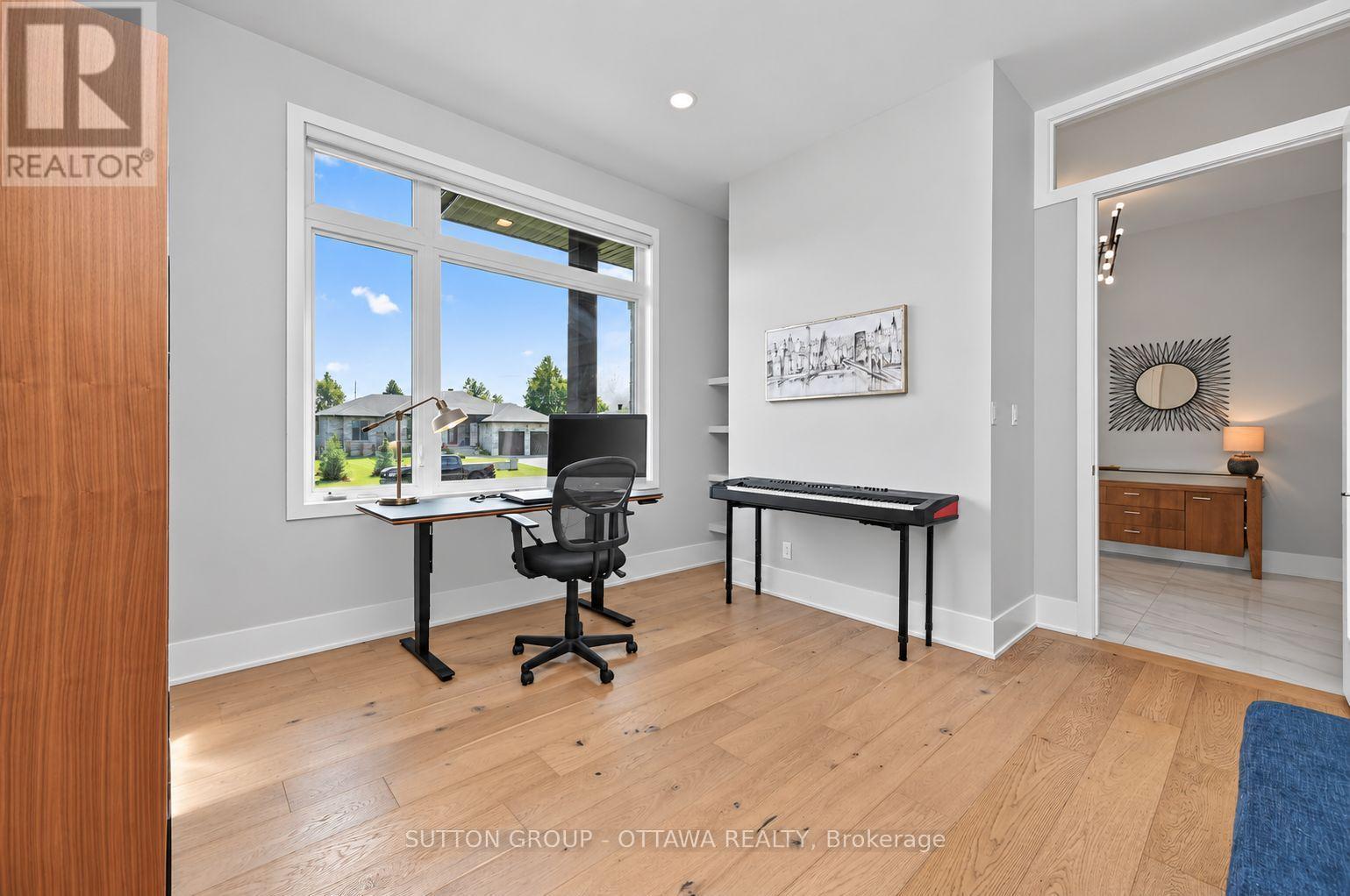 Office - built-in shelving - 7095 Still Meadow Way, Ottawa, ON