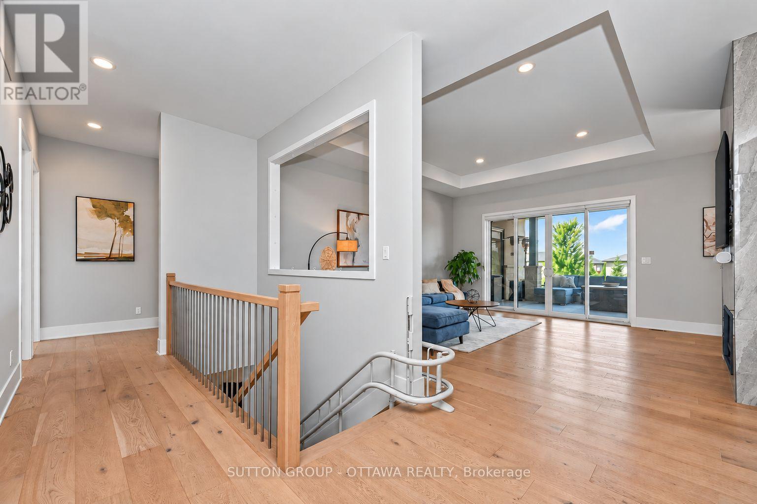 With Wheelchair Lift - 7095 Still Meadow Way, Ottawa, ON