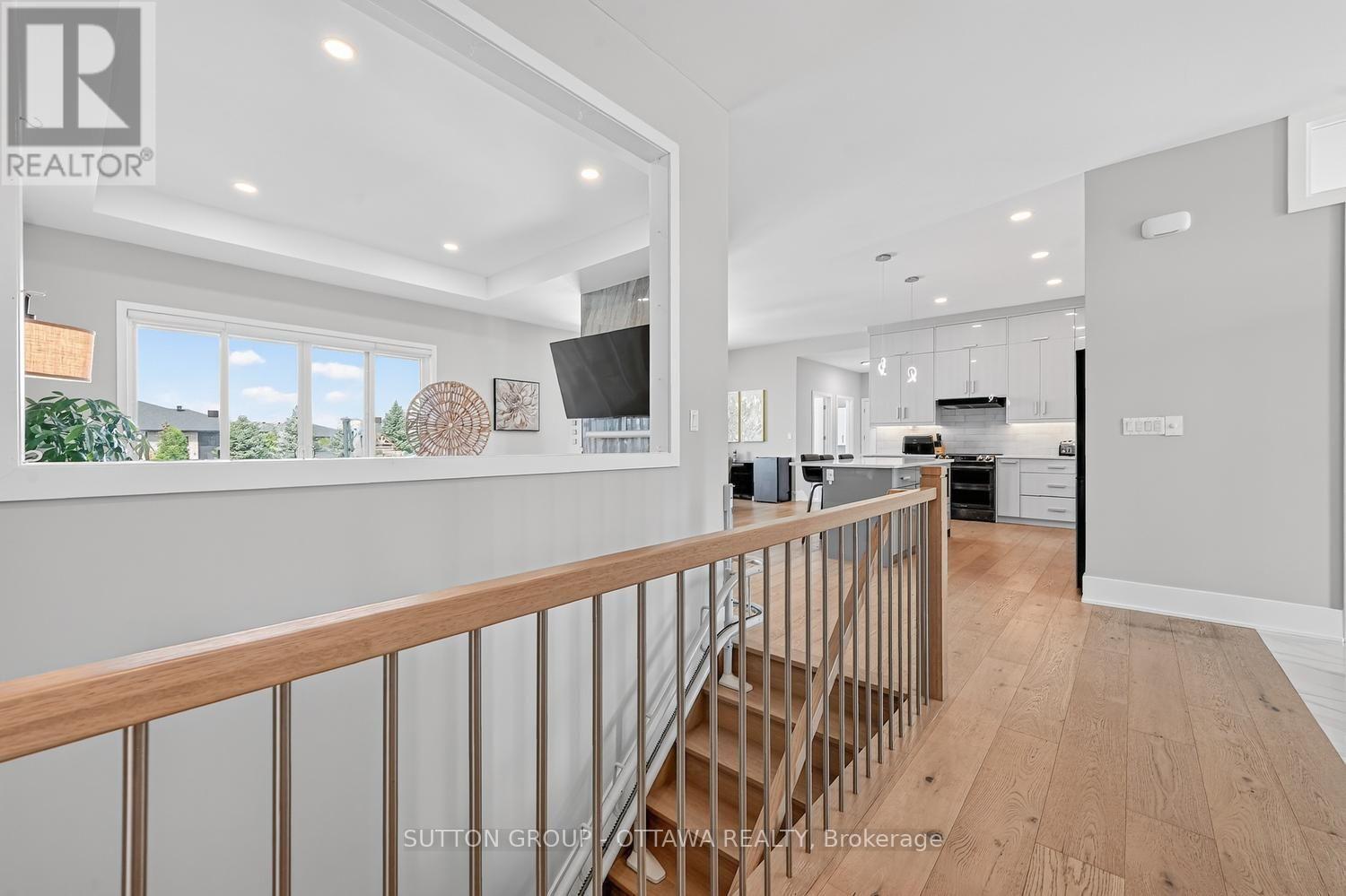 Staircase to Lower Level - 7095 Still Meadow Way, Ottawa, ON