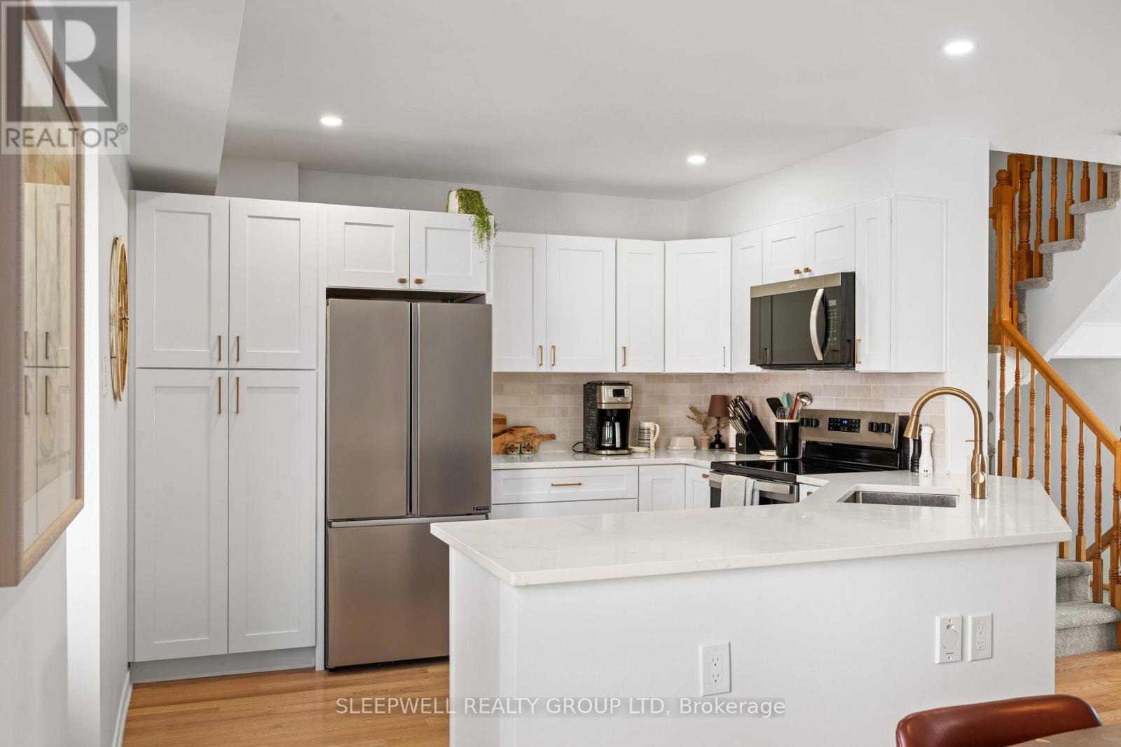 463 Cooper Street, Ottawa, ON