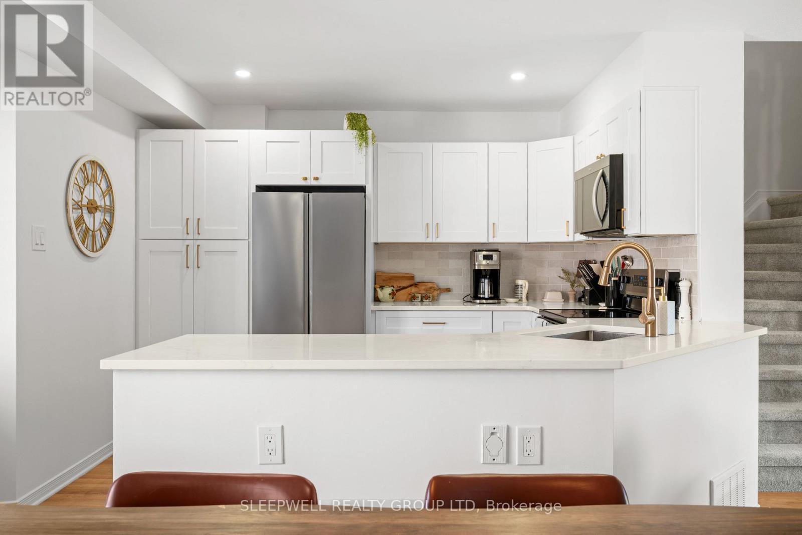 463 Cooper Street, Ottawa, ON