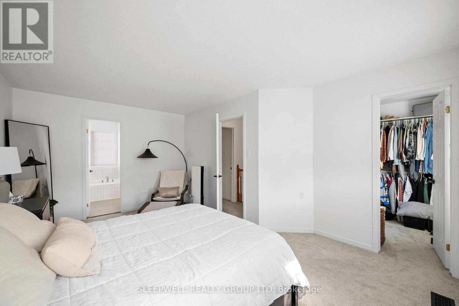 463 Cooper Street, Ottawa, ON