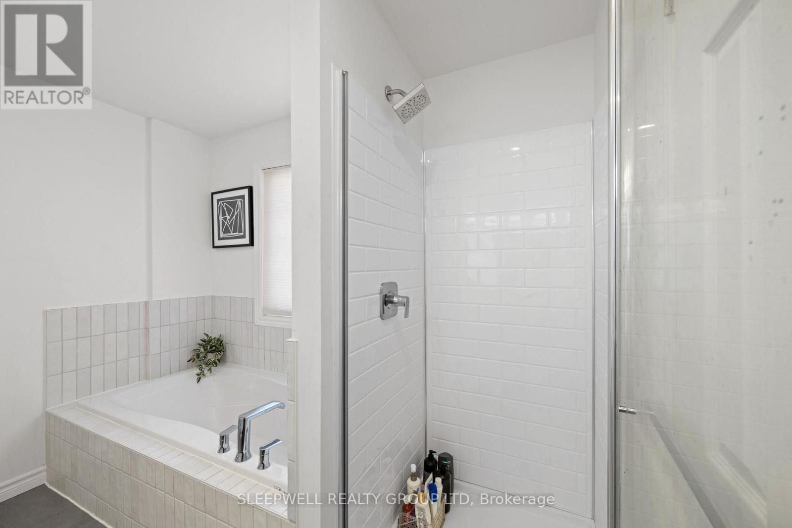 463 Cooper Street, Ottawa, ON