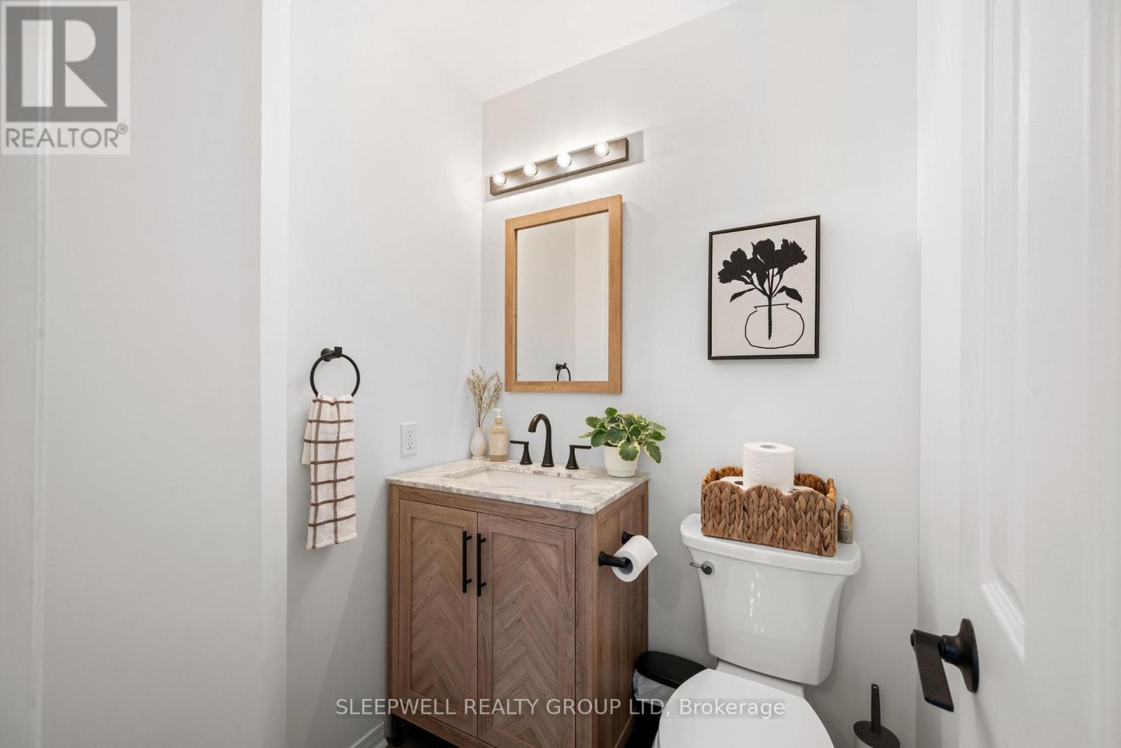 463 Cooper Street, Ottawa, ON
