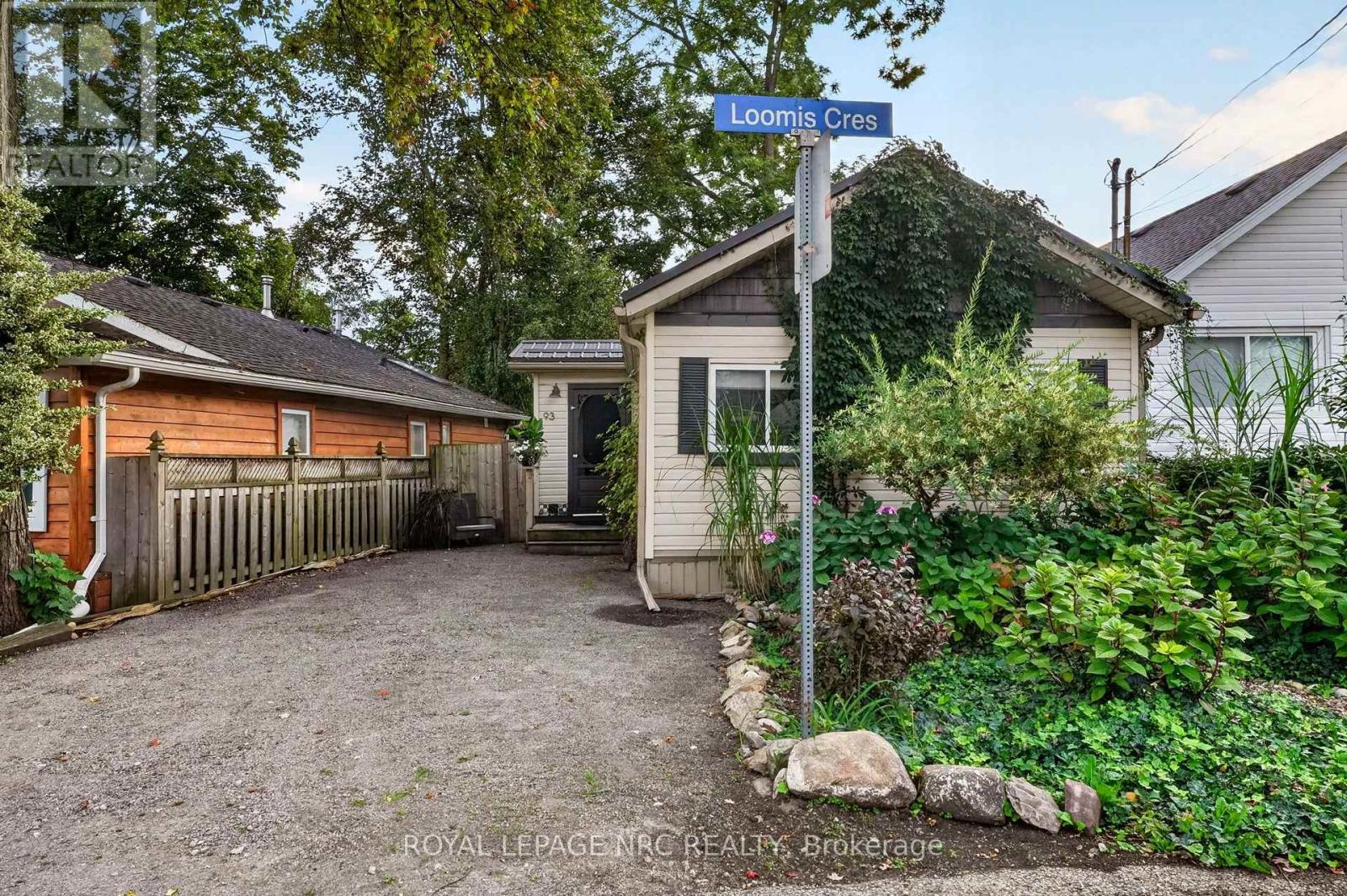 93 Lincoln Road E, Fort Erie (Crystal Beach), ON