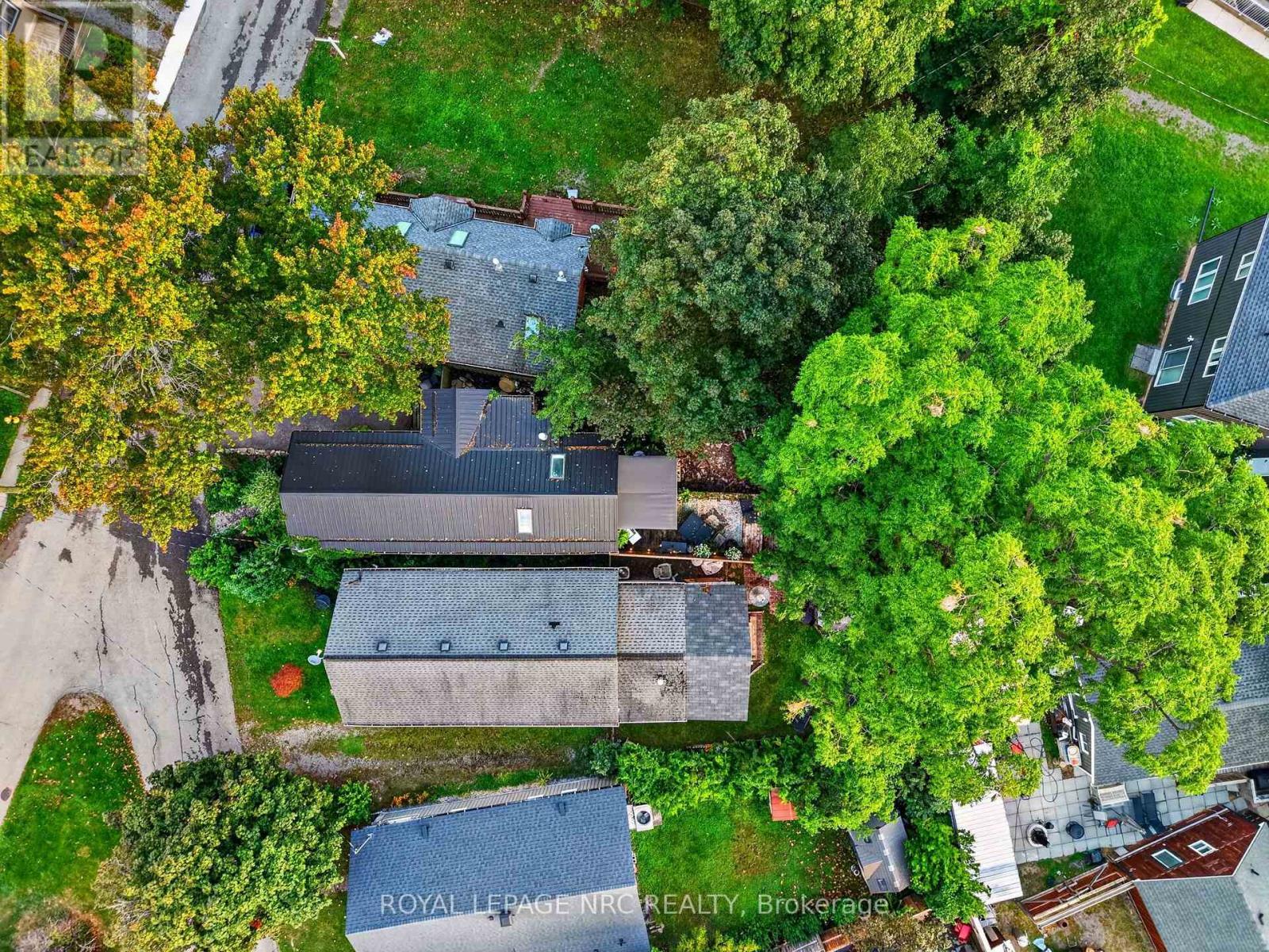 93 Lincoln Road E, Fort Erie (Crystal Beach), ON