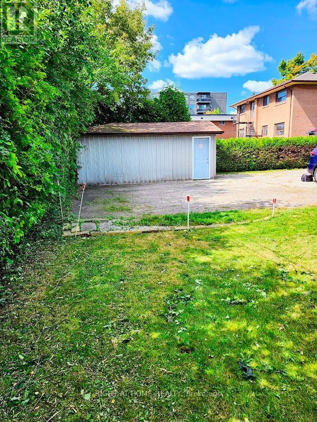 343 Frontenac Avenue, Oshawa, ON