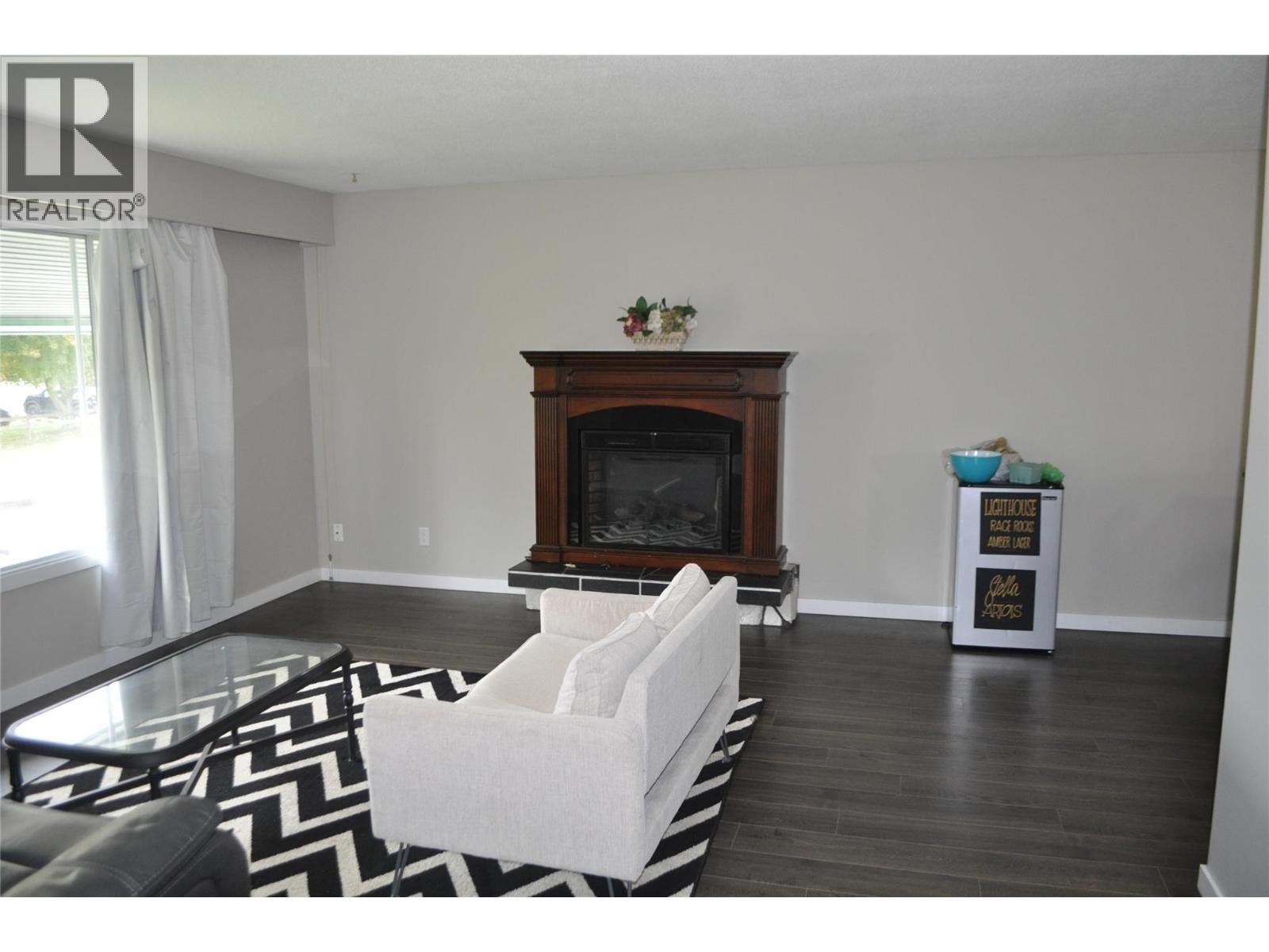 645 Pinetree Road, Kelowna, BC