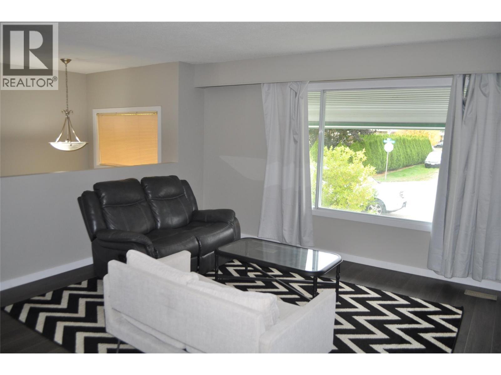 645 Pinetree Road, Kelowna, BC