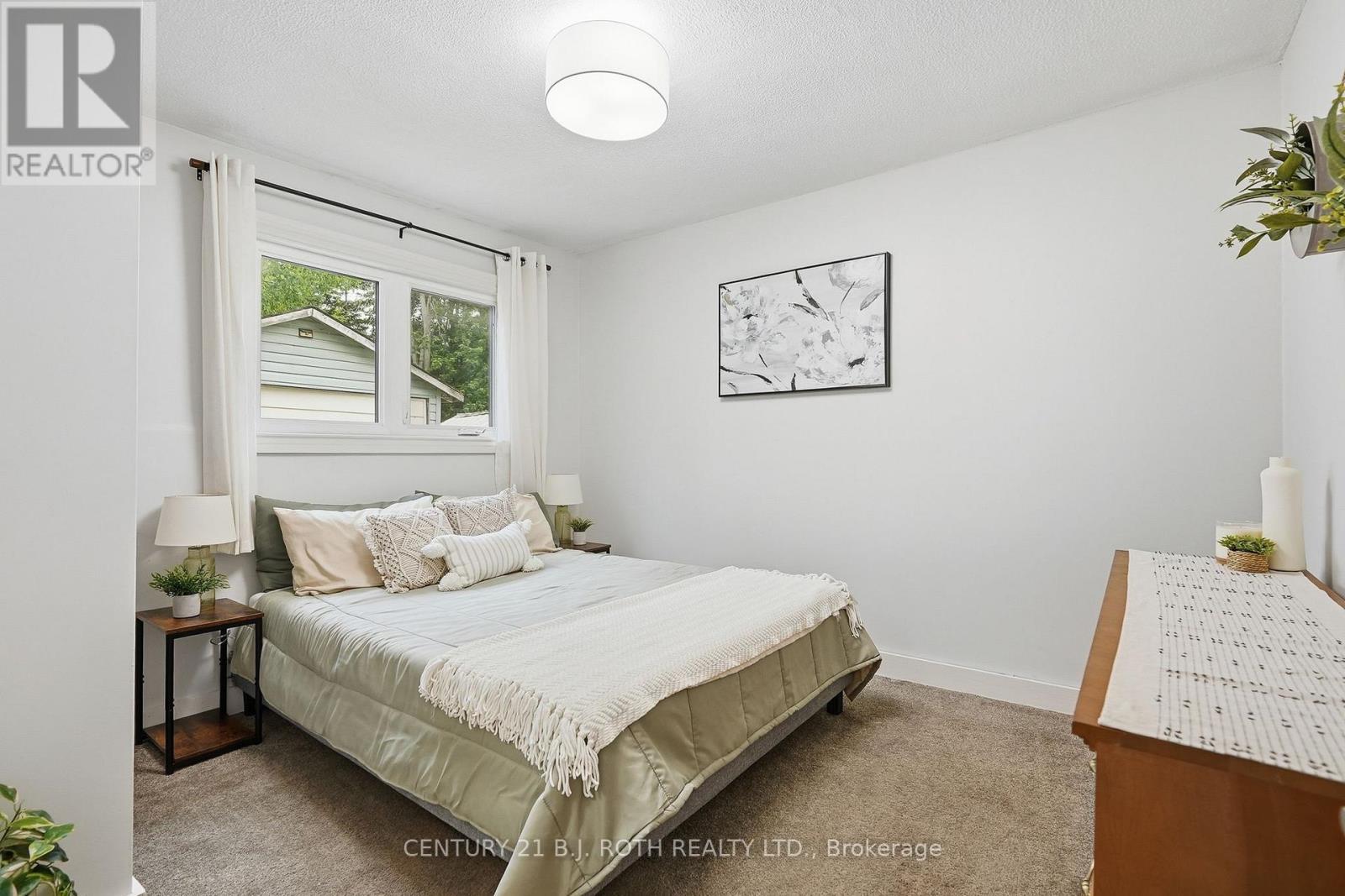 3408 Coronation Avenue, Severn, ON