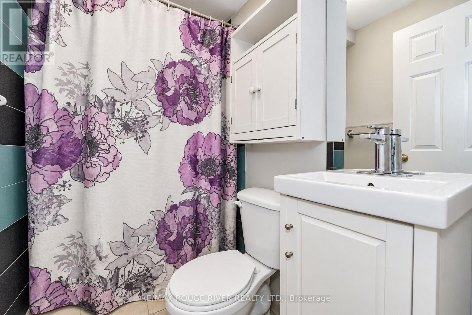 3 - 9 Gosford Boulevard, Toronto, ON