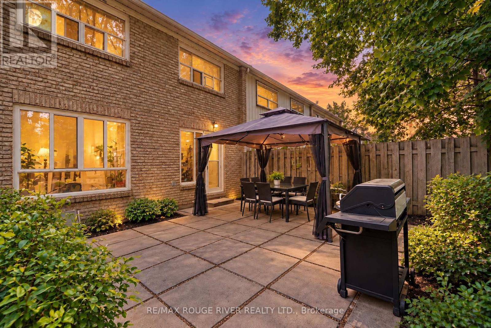 3 - 9 Gosford Boulevard, Toronto, ON