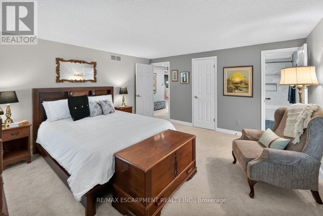 32 - 5 Carn Castle Gate, St. Catharines, ON