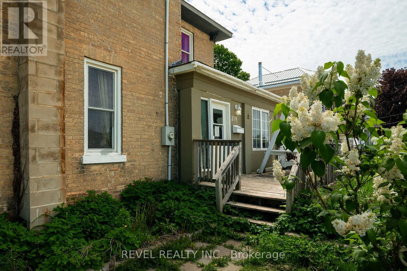 Mudroom & Porch - 279 1St Ave Avenue S, Arran-Elderslie, ON